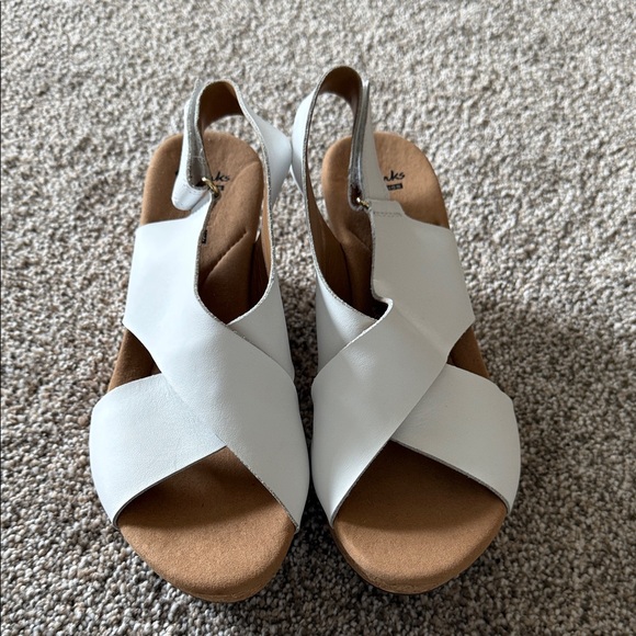 Clarks White Leather Cork Wedge Sandals Slingback Size 10 - Picture 3 of 5